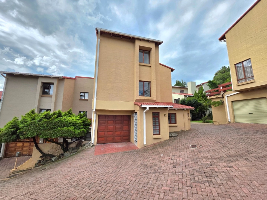 To Let 4 Bedroom Property for Rent in Hospitaalheuwel Free State